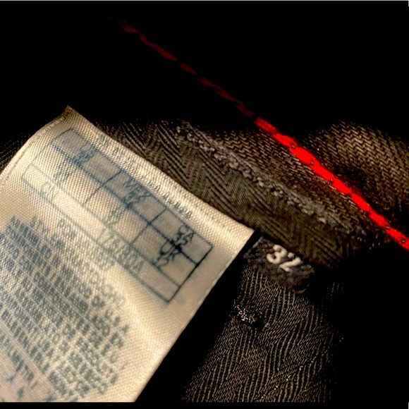 Pair of men’s Guess jeans (Black/Size 32) In perfect condition. Barely touched. - Picture 5 of 5